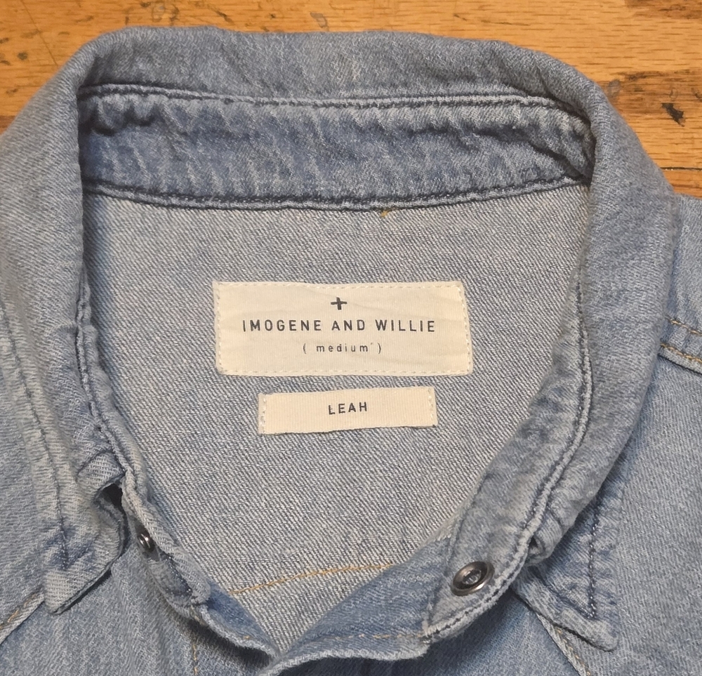 Imogene and Willie Leah Pearl Snap Denim Shirt- Medium - Picture 2 of 9